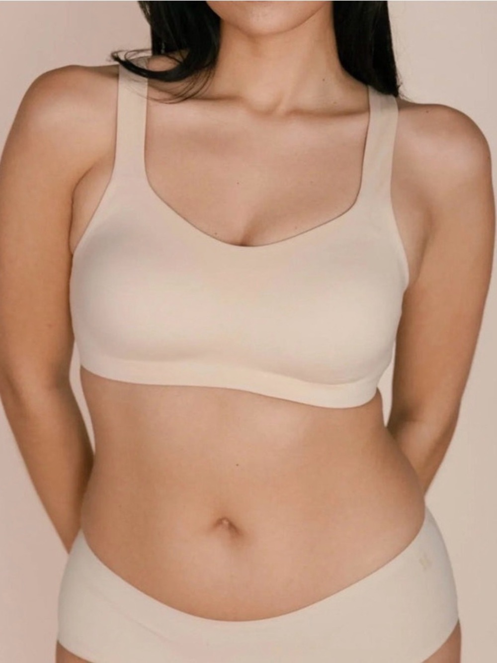 HUUG Daily Embrace Nude Pullover Bra Chai wide strap Size Large